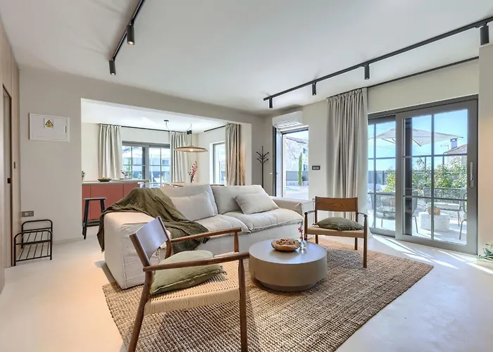 Nyaraló Minda By Interhome Poreč